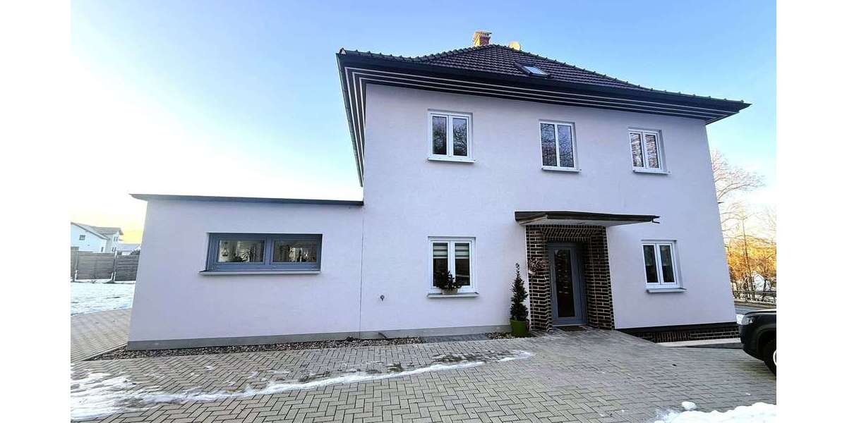 Einfamilienhaus Hildburghausen - 11 Zimmer, 162 m&sup2;, 398.000&euro; | Angebot:24830981