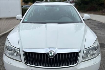 Skoda Octavia 236.823 km 4.500 € Fellbach 70736