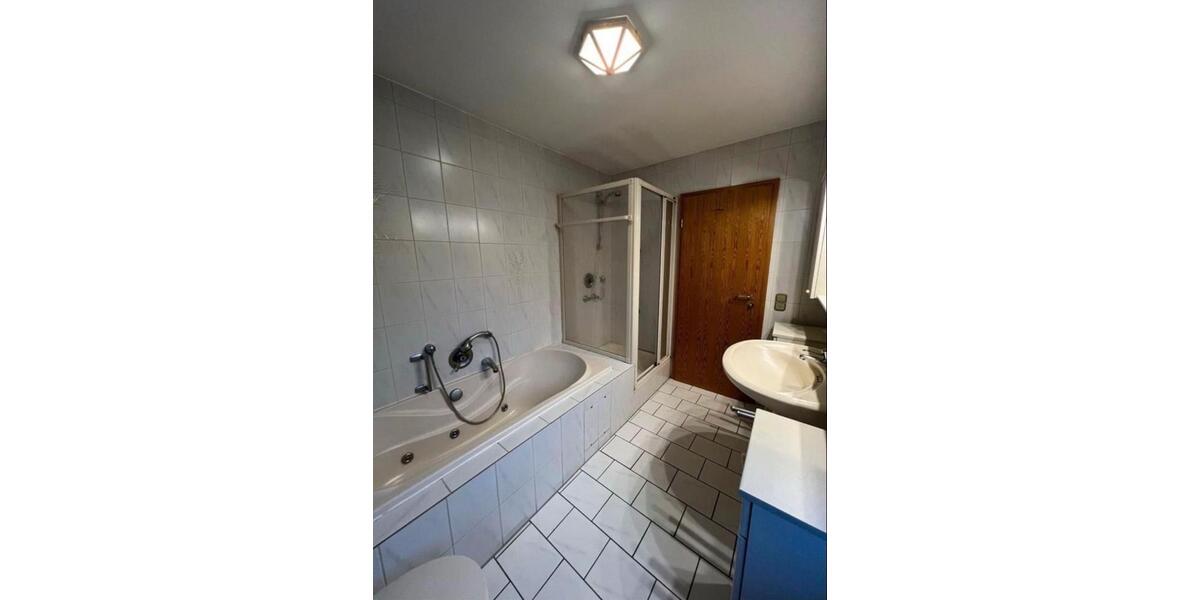 Einfamilienhaus Schleiden - 4 Zimmer, 129 m&sup2;, 1.350&euro; | Angebot:24806025