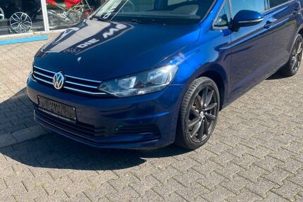VW Touran 121.947 km 15.500 &euro; Blankenheim 53945