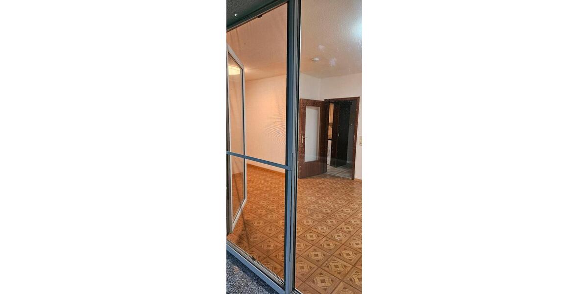 Etagenwohnung Dessau-Roßlau Brambach - 3 Zimmer, 59 m&sup2;, 50.000&euro; | Angebot:26824889