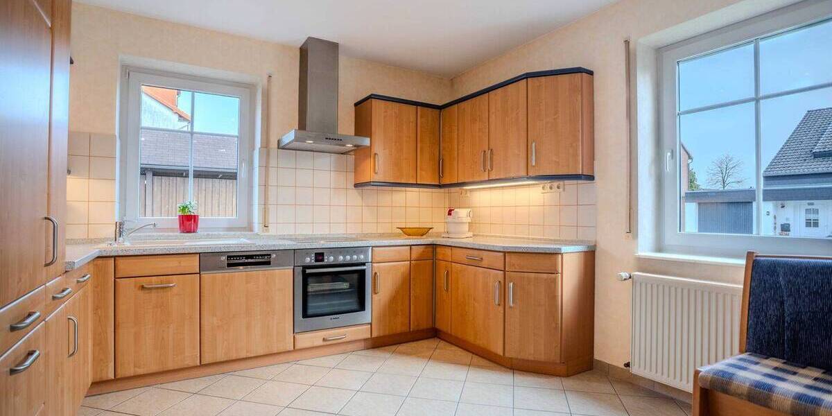 Mehrfamilienhaus, Wohnhaus Möhnesee Körbecke - 8 Zimmer, 190 m&sup2;, 680.000&euro; | Angebot:26128029