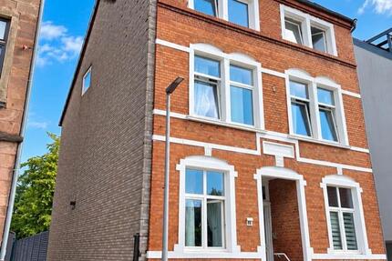 Haus Lemgo - 10 Zimmer, 310 m&sup2;, 430.000&euro; | Angebot:27463538
