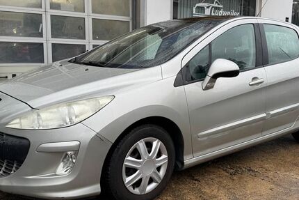 Peugeot 308 81.000 km 3.999 &euro; Saarbrücken 66127