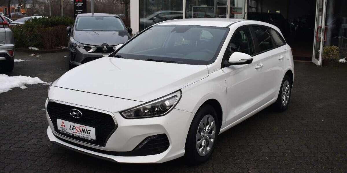 Hyundai i30 115.233 km 10.990 &euro; Berlin 12683