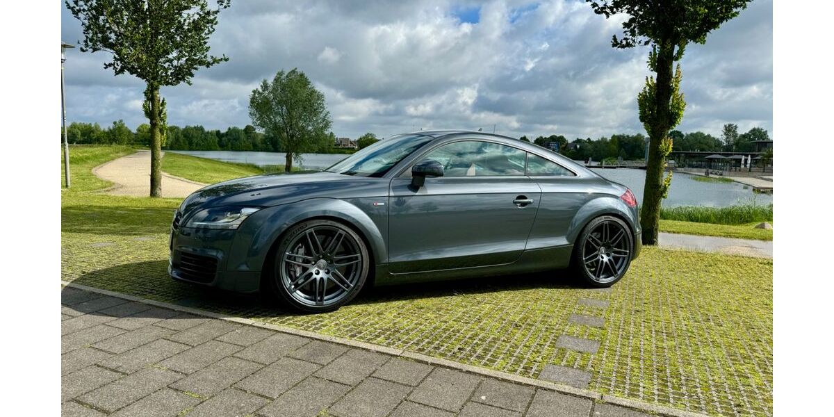 Audi TT 70.000 km 32.500 &euro; Xanten 46509