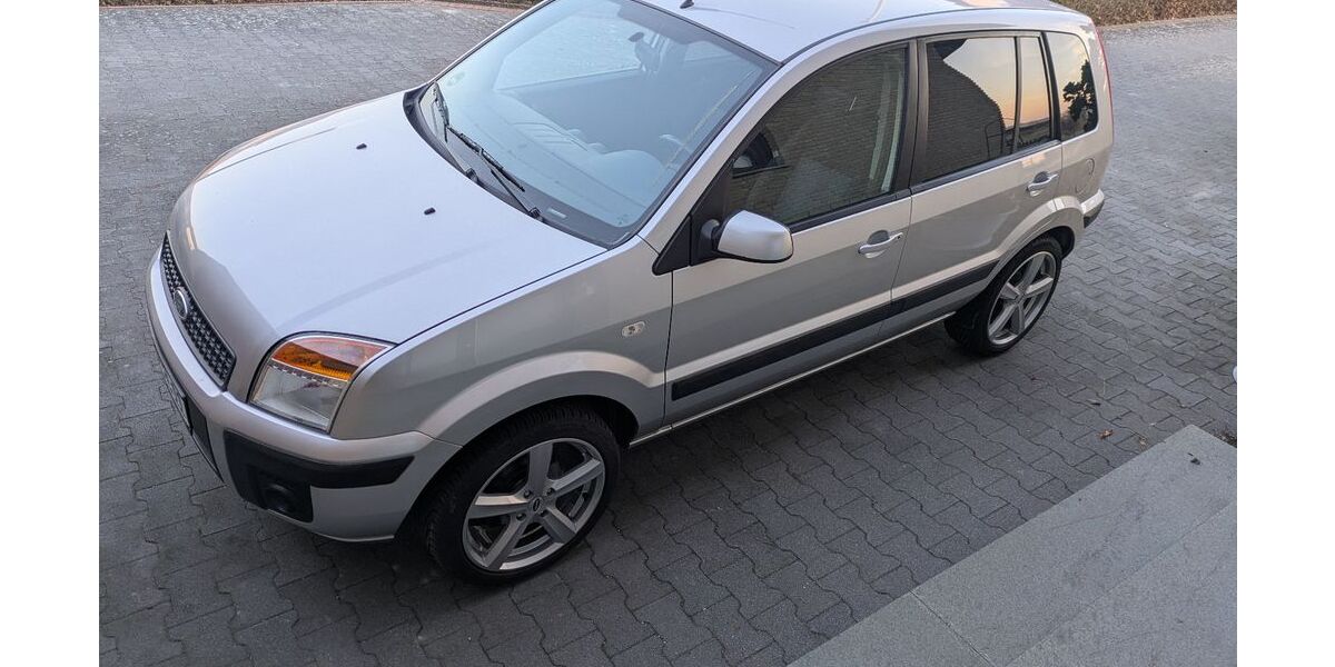 Ford Fusion 130.000 km 2.800 &euro; Geseke 59590