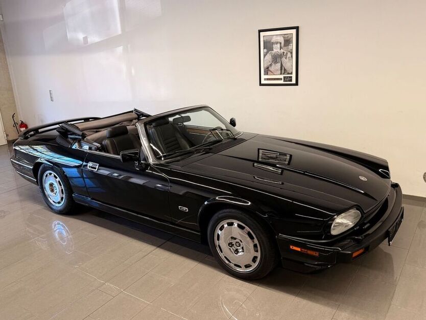 XJS