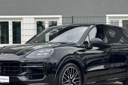 Porsche Cayenne 3.000 km 93.990 € München 81243