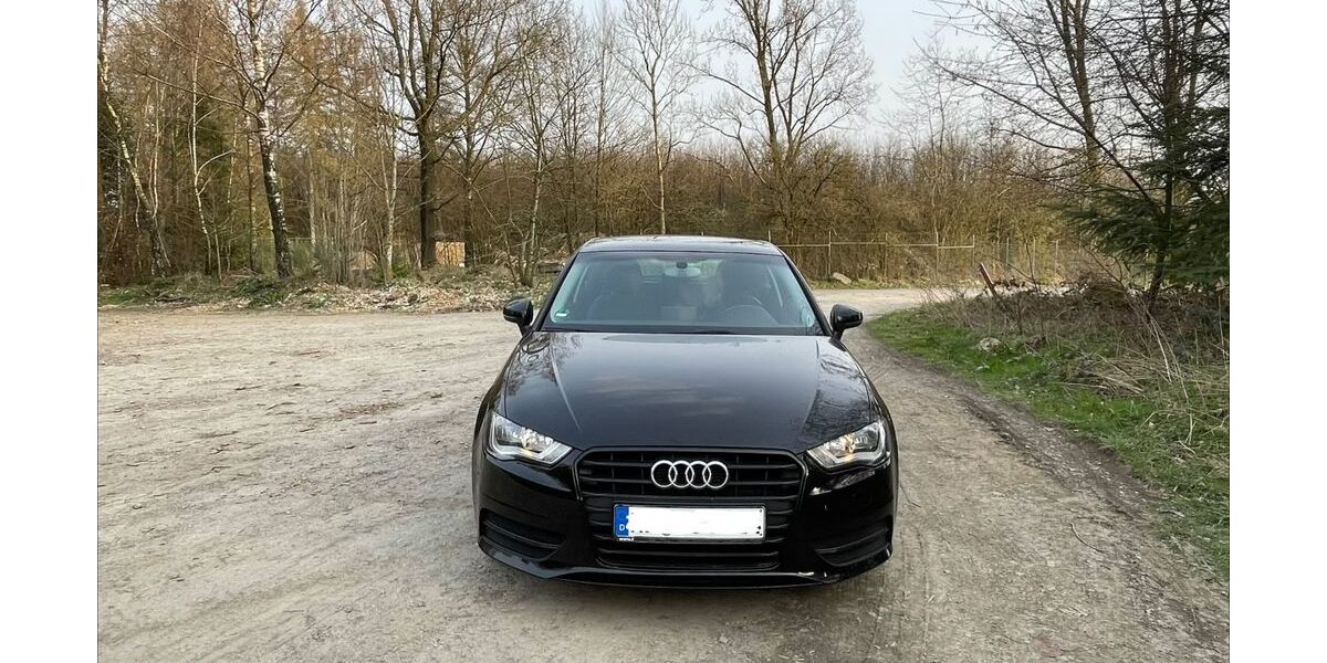 Audi A3 173.000 km 7.900 &euro; Halver 58553