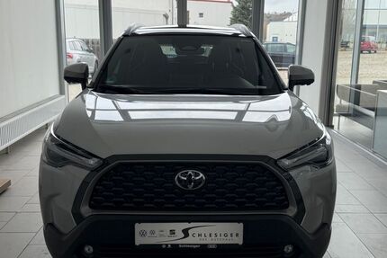 Toyota Corolla Cross 2.433 km 35.490 &euro; Sangerhausen 06526