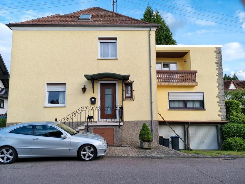 Einfamilienhaus - Zweifamilienhaus in Bildstock
