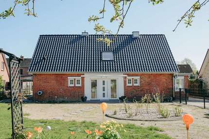 Haus Ratzeburg Vorstadt - 5.5 Zimmer, 147 m&sup2;, 398.000&euro; | Angebot:26295041