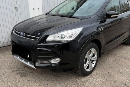 Ford Kuga 121.700 km 10.400 &euro; Berlin 12681