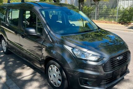 Ford Tourneo Connect 197.000 km 7.999 &euro; ingolstadt 85057