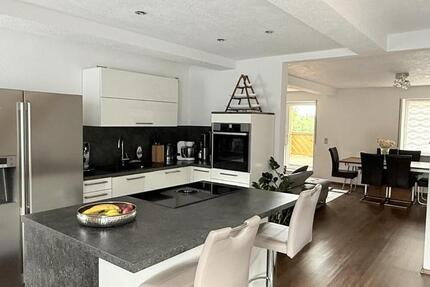 Moderne 4-ZKB-Wohnung mit Sauna, Balkon und Einbauküche 4 zimmer