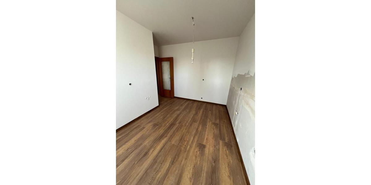Dachgeschoßwohnung Uetze - 2 Zimmer, 73 m&sup2;, 690&euro; | Angebot:25430106