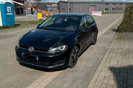 VW Golf 135.000 km 11.000 &euro; Löhlbach 35114