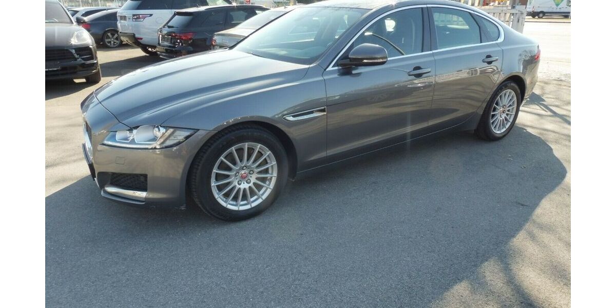 Jaguar XF 118.909 km 15.900 &euro; Fürth 90763