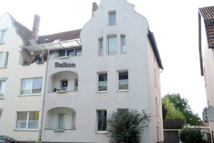 Dachgeschoßwohnung mit Kaminofen und Balkon in der Innenstadt