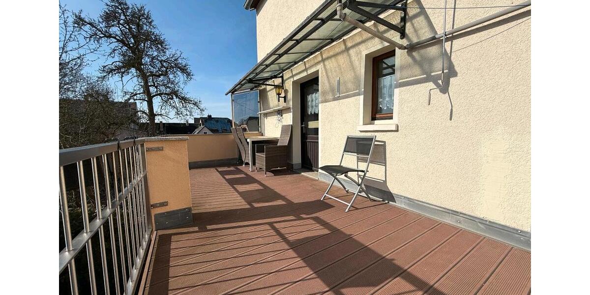 Doppelhaushälfte Treuen - 12 Zimmer, 150 m&sup2;, 180.000&euro; | Angebot:25656852