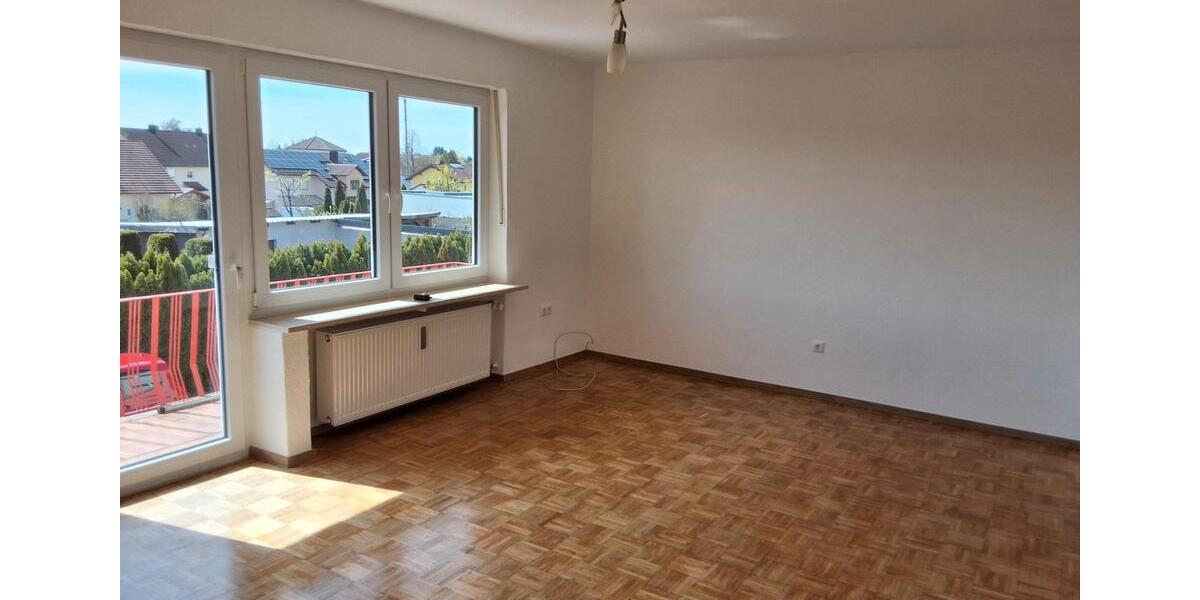 Etagenwohnung Straßkirchen - 3 Zimmer, 90 m&sup2;, 850&euro; | Angebot:26136159