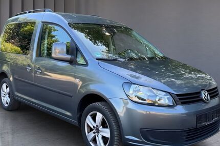 VW Caddy 184.500 km 11.900 &euro; Dresden 01108