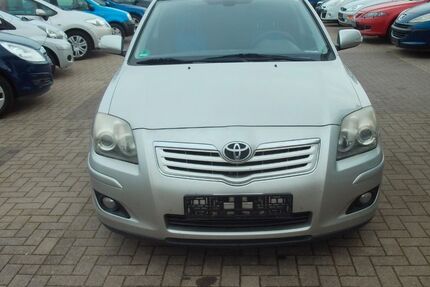 Toyota Avensis 185.000 km 2.700 &euro; Magdeburg 39128