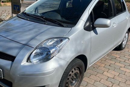 Toyota Yaris 159.000 km 2.800 &euro; Vechta 49377