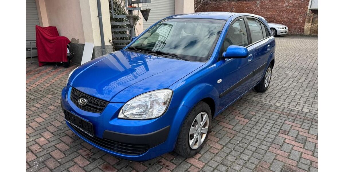 Kia Rio 140.000 km 4.444 € Dresden 01139