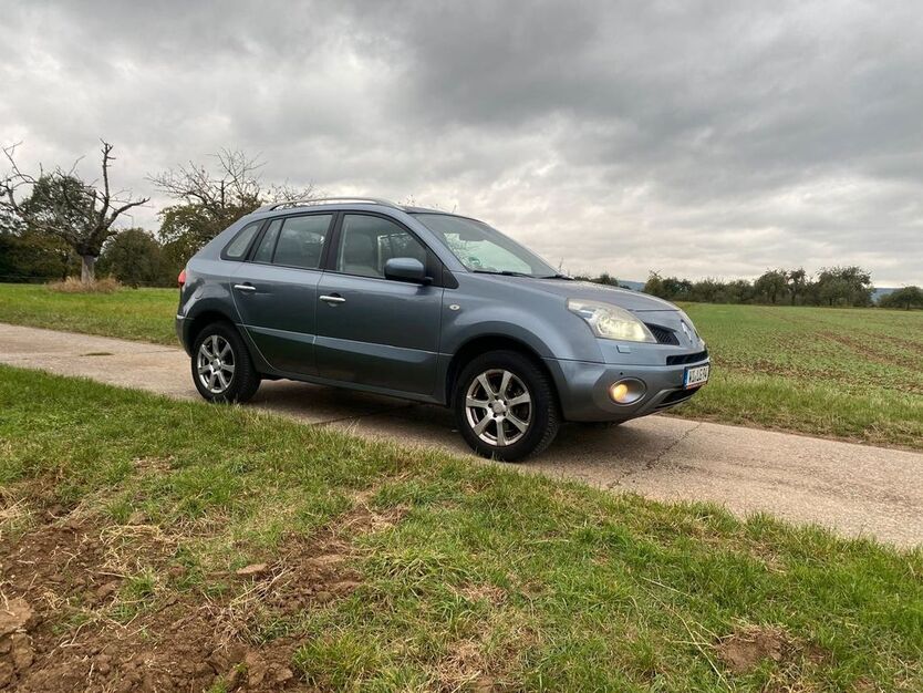 Renault Koleos 242.000 km 2.350 € Wiesbaden 65207