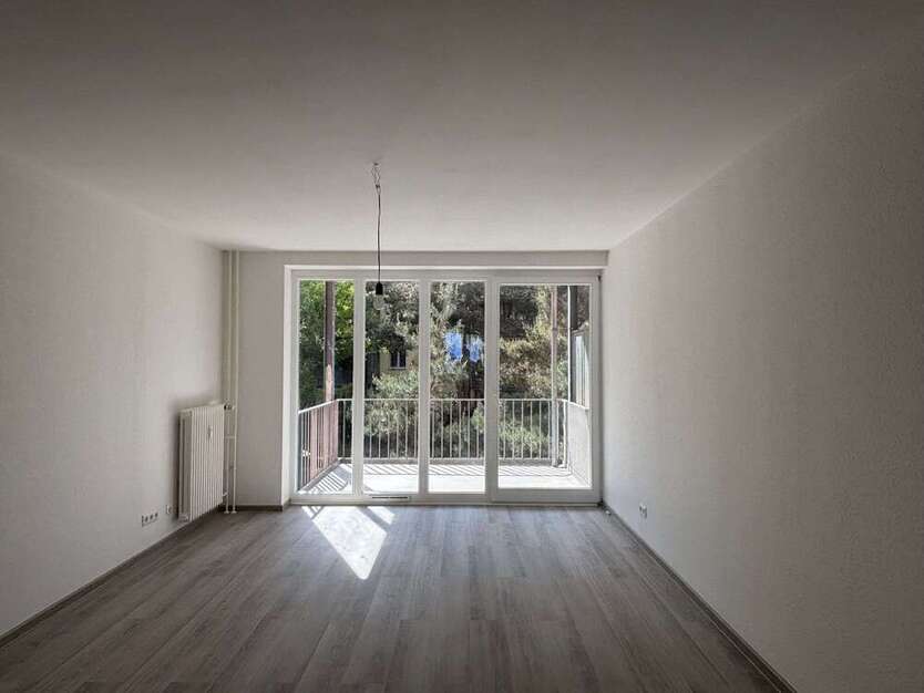 Wohnung zum Mieten in Berlin 1.049 € 75.49 m²