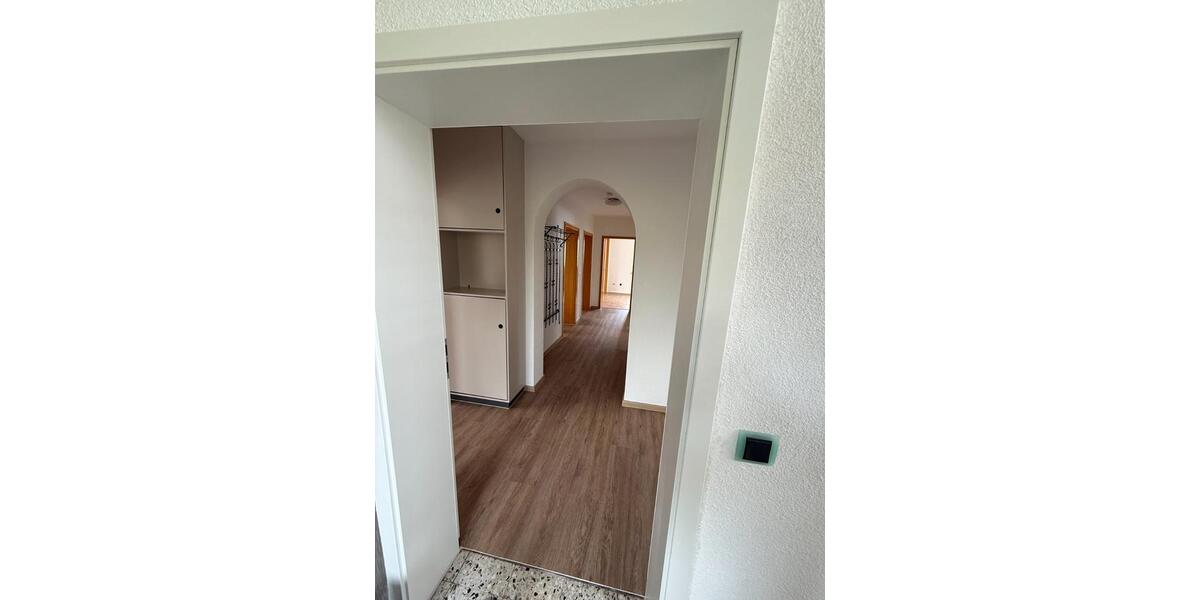 Etagenwohnung Bad Emstal - 3.5 Zimmer, 115 m&sup2;, 950&euro; | Angebot:26416298