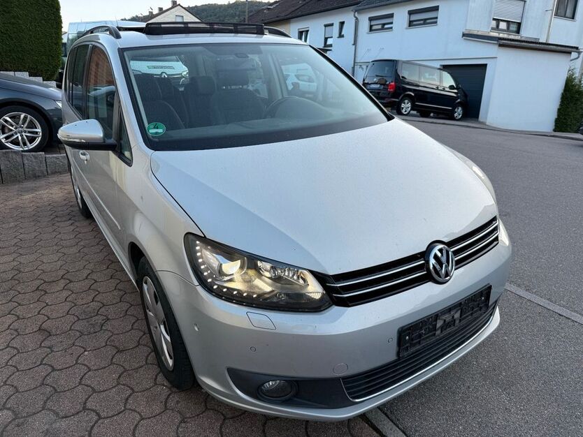 VW Touran 296.000 km 5.600 € Aalen 73432