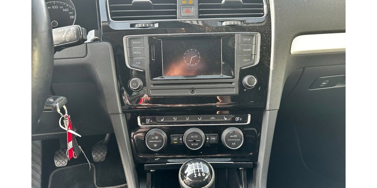 VW Golf Cup BMT 132.500 km 8.995 &euro; Meißen 01662