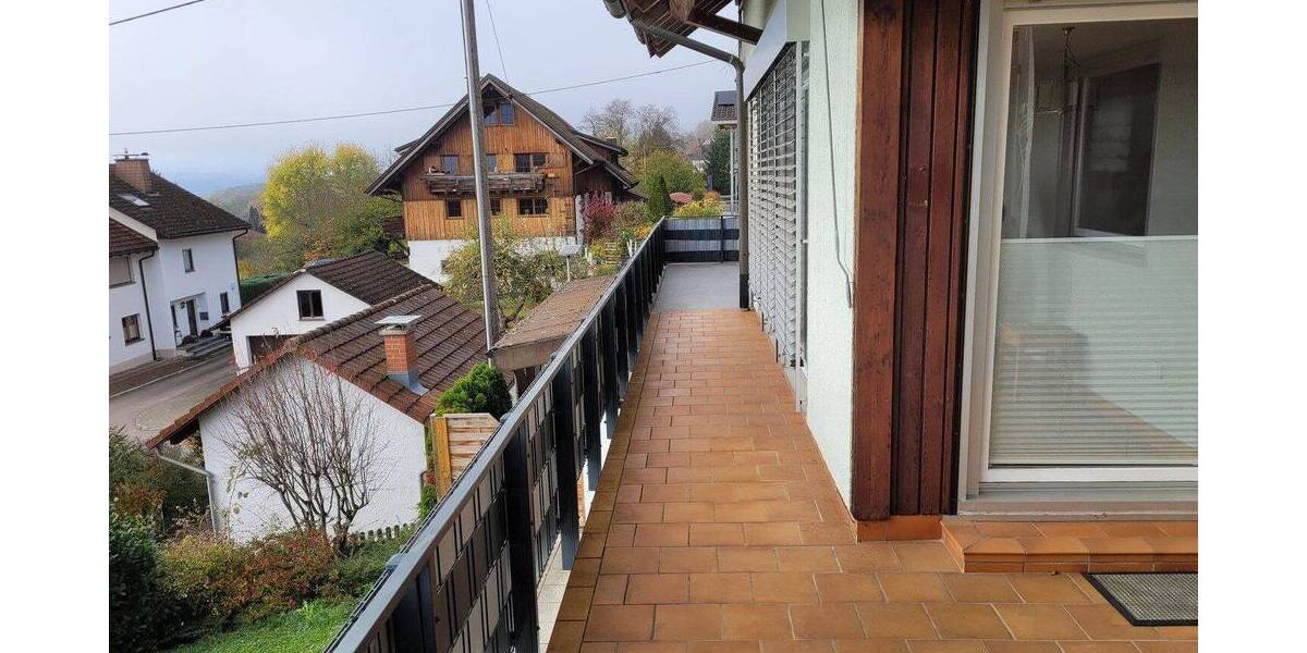 Etagenwohnung Laufenburg (Grunholz) Grunholz - 4 Zimmer, 146 m&sup2;, 1.595&euro; | Angebot:26865301