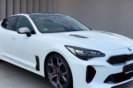 Kia Stinger 127.000 km 22.800 &euro; Dresden 01108