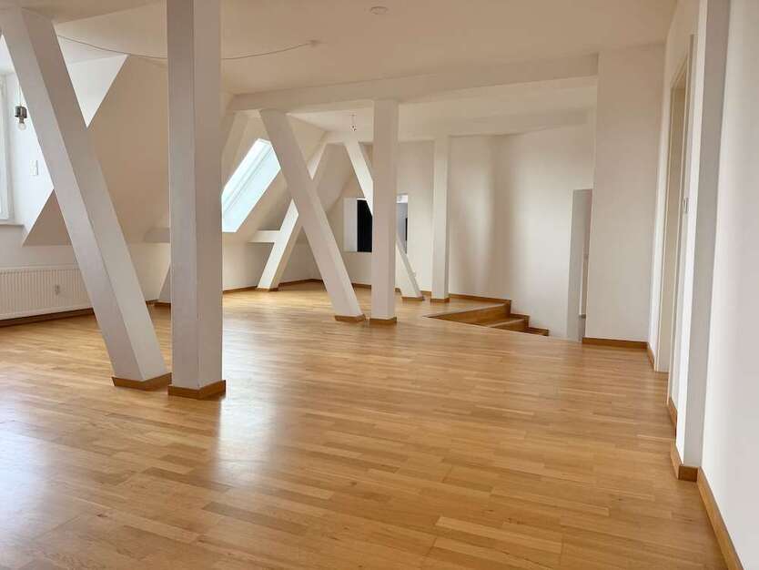 Wohnung zum Mieten in Nürnberg 1.500 € 127 m²