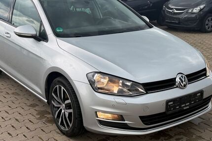 VW Golf 212.000 km 7.700 &euro; Löhne Mennighüffen 32584