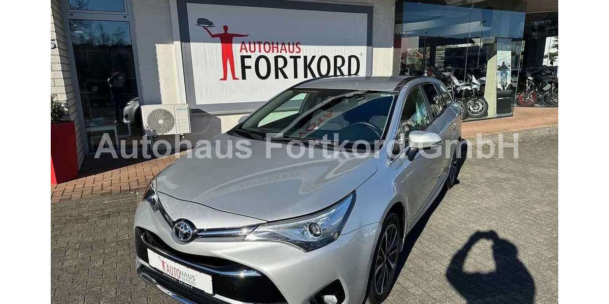 Toyota Avensis 64.980 km 18.190 &euro; Bielefeld 33689