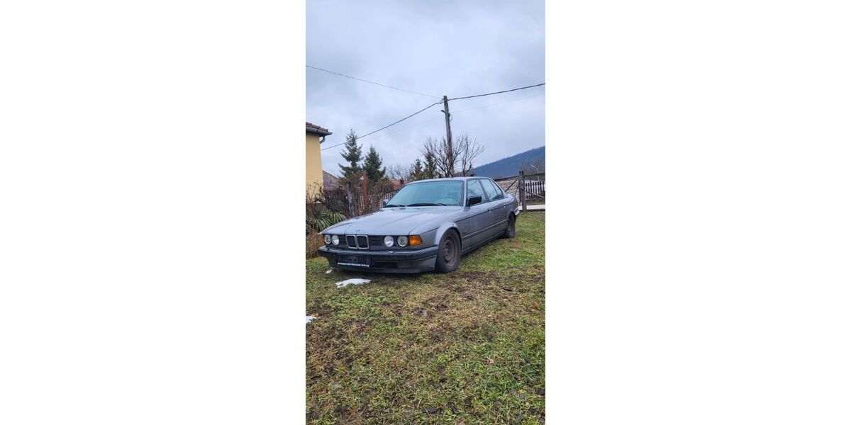 BMW 735 224.336 km 3.000 &euro; Rád 02613