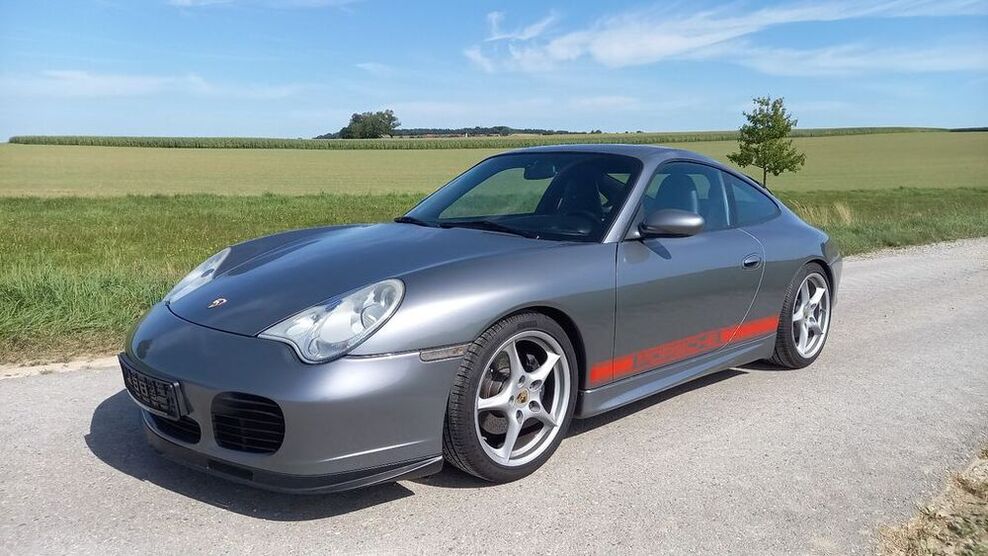 996