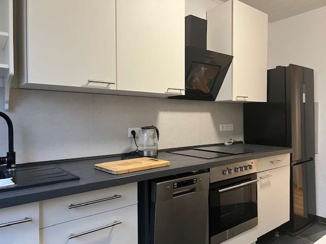 Etagenwohnung Düsseldorf Unterrath - 1 Zimmer, 50 m&sup2;, 850&euro; | Angebot:26053392