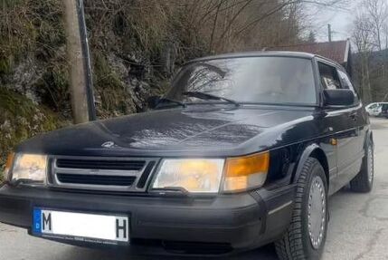 Saab 900
