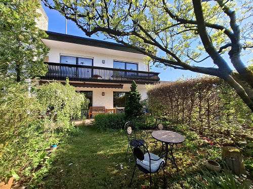 Haus zum Kaufen in Markt Indersdorf-Karpfhofen 1.349.000 € 360.19 m²