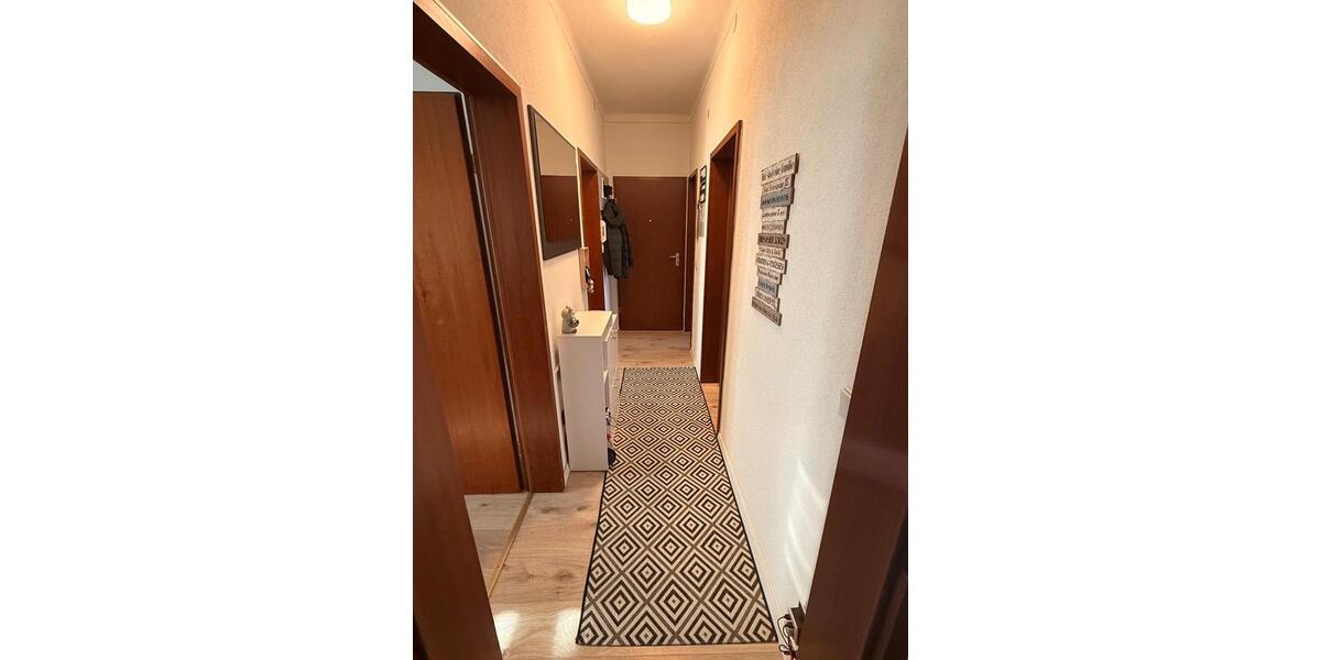 Etagenwohnung Singen (Hohentwiel) - 1 Zimmer, 70 m&sup2;, 750&euro; | Angebot:26393600