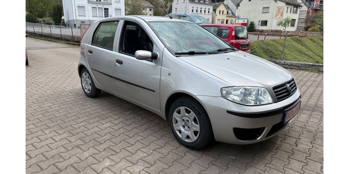 Fiat Punto 97.000 km 1.990 &euro; Idar-Oberstein 55743