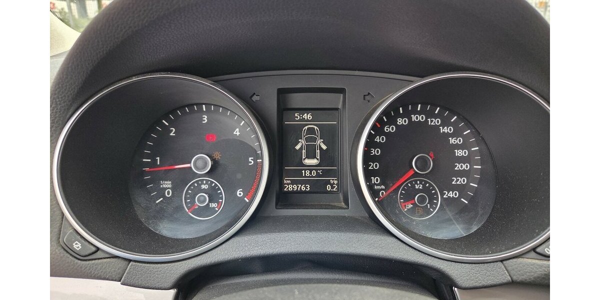 VW Golf VI 1.6 TDI BMT 289.763 km 1.950 &euro; Wilsdruff 01723