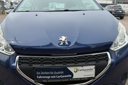 Peugeot 208 68.000 km 4.950 &euro; edenkoben 67480