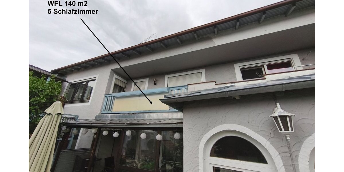 Schnäppchen-Verkauf Für Familien mit Platzbedarf 5-6 Zimmer-Wohnung WFL 140 m² mit Balkon und großem Gartenanteil mit 450 m² in guter Lage. - Etagenwohnung Laaber | Angebot:26898732